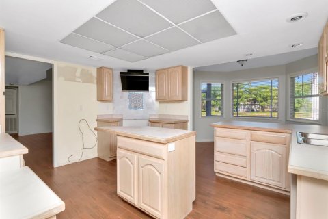 House in Bradenton, Florida 4 bedrooms, 272.02 sq.m. № 1649621 - photo 12