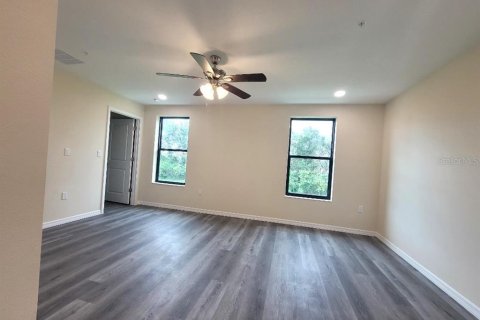 Townhouse in Tampa, Florida 3 bedrooms, 161.37 sq.m. № 2106948 - photo 8