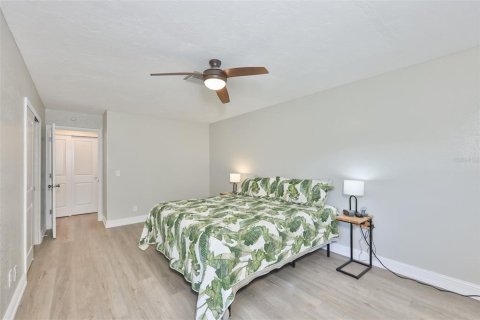 Casa en venta en Saint Petersburg, Florida, 2 dormitorios, 153.29 m2 № 2103503 - foto 10