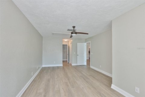 Casa en venta en Saint Petersburg, Florida, 2 dormitorios, 153.29 m2 № 2103503 - foto 14