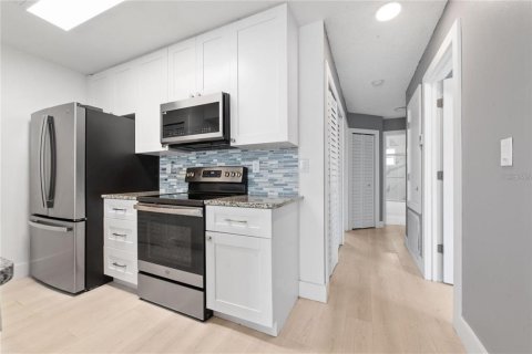 Apartamento en alquiler en Kissimmee, Florida, 3 dormitorios, 119.57 m2 № 1813272 - foto 19