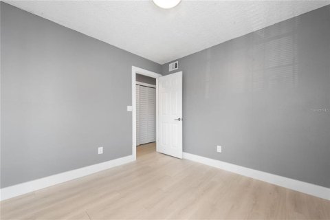 Apartamento en alquiler en Kissimmee, Florida, 3 dormitorios, 119.57 m2 № 1813272 - foto 13