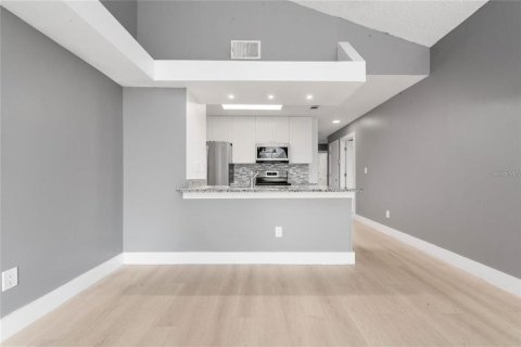 Apartamento en alquiler en Kissimmee, Florida, 3 dormitorios, 119.57 m2 № 1813272 - foto 21