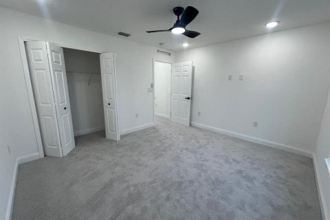 Villa ou maison à louer à Winter Haven, Floride: 5 chambres, 217.76 m2 № 1827310 - photo 17