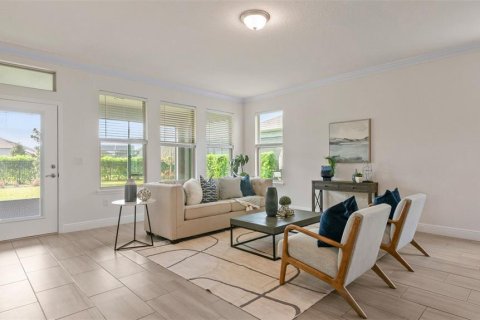 House in Winter Garden, Florida 4 bedrooms, 303.51 sq.m. № 1618047 - photo 12