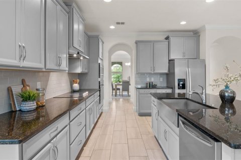 House in Winter Garden, Florida 4 bedrooms, 303.51 sq.m. № 1618047 - photo 3