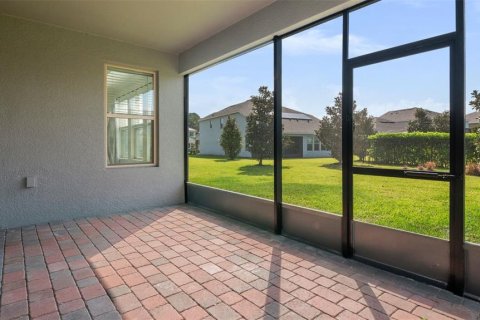 House in Winter Garden, Florida 4 bedrooms, 303.51 sq.m. № 1618047 - photo 15