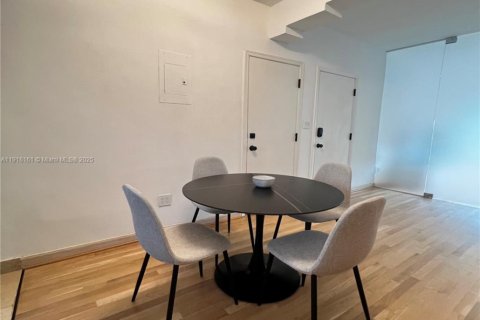 Copropriété à vendre à Miami Beach, Floride: 1 chambre, 39.02 m2 № 2017064 - photo 4