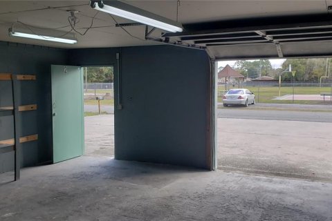 Propiedad comercial en alquiler en Bunnell, Florida № 1907954 - foto 7