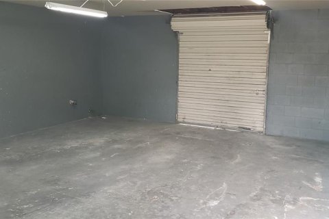 Propiedad comercial en alquiler en Bunnell, Florida № 1907954 - foto 3