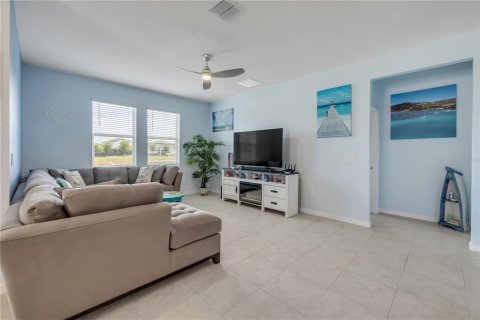 Villa ou maison à vendre à New Smyrna Beach, Floride: 4 chambres, 175.68 m2 № 2142096 - photo 8