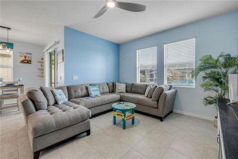 Villa ou maison à vendre à New Smyrna Beach, Floride: 4 chambres, 175.68 m2 № 2142096 - photo 10