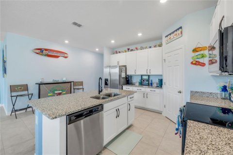 Villa ou maison à vendre à New Smyrna Beach, Floride: 4 chambres, 175.68 m2 № 2142096 - photo 5