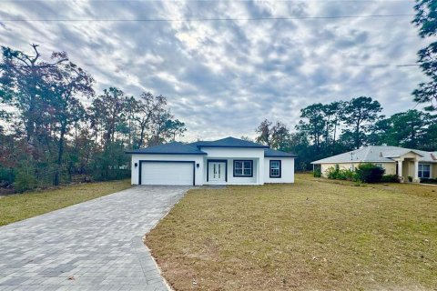 House in Citrus Springs, Florida 3 bedrooms, 142.05 sq.m. № 2105876 - photo 2