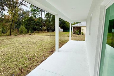 House in Citrus Springs, Florida 3 bedrooms, 142.05 sq.m. № 2105876 - photo 8