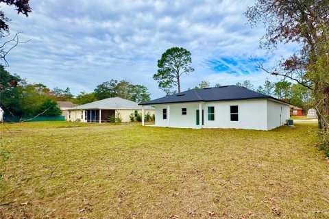 House in Citrus Springs, Florida 3 bedrooms, 142.05 sq.m. № 2105876 - photo 10