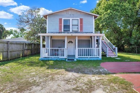 Commercial property in Tampa, Florida 319.31 sq.m. № 2298588 - photo 24