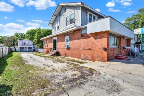Commercial property in Tampa, Florida 319.31 sq.m. № 2298588 - photo 2