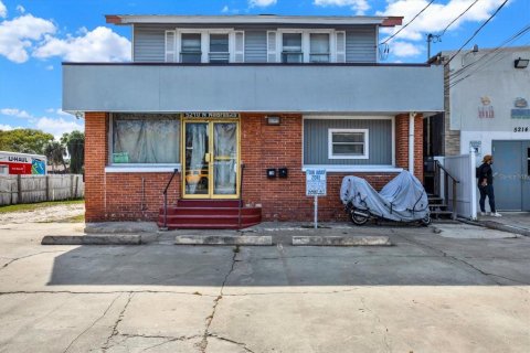 Immobilier commercial à Tampa, Floride 319.31 m2 № 2298588