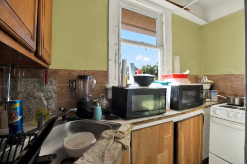 Commercial property in Tampa, Florida 319.31 sq.m. № 2298588 - photo 22
