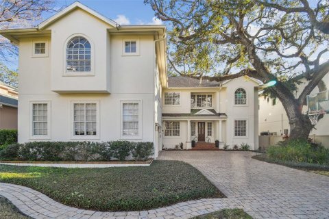 Villa ou maison à vendre à Tampa, Floride: 5 chambres, 416.67 m2 № 1734458 - photo 1