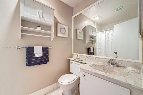 Copropriété à louer à Deerfield Beach, Floride: 2 chambres, 102.19 m2 № 1996836 - photo 30