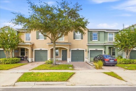 Touwnhouse à louer à Orlando, Floride: 3 chambres, 157.84 m2 № 2383999 - photo 2