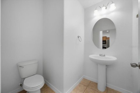 Touwnhouse à louer à Orlando, Floride: 3 chambres, 157.84 m2 № 2383999 - photo 11