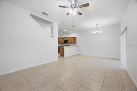 Touwnhouse à louer à Orlando, Floride: 3 chambres, 157.84 m2 № 2383999 - photo 9