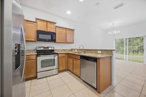 Touwnhouse à louer à Orlando, Floride: 3 chambres, 157.84 m2 № 2383999 - photo 6