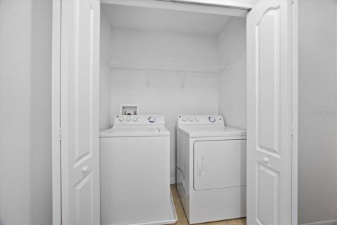 Touwnhouse à louer à Orlando, Floride: 3 chambres, 157.84 m2 № 2383999 - photo 16