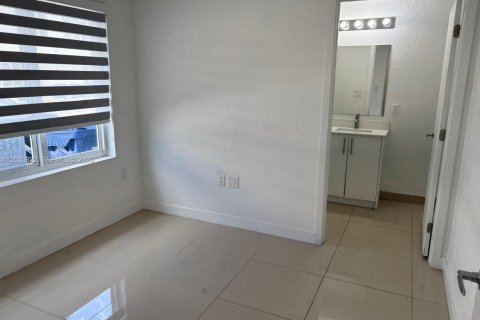 Touwnhouse à vendre à Homestead, Floride: 4 chambres, 129.88 m2 № 2172061 - photo 9