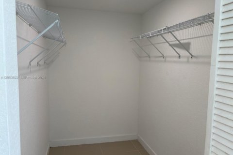 Touwnhouse à vendre à Homestead, Floride: 4 chambres, 129.88 m2 № 2172061 - photo 21