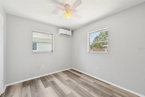 House in Venice, Florida 3 bedrooms, 102.01 sq.m. № 1685295 - photo 23