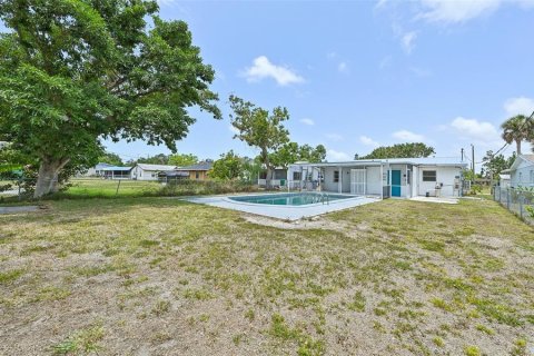 House in Venice, Florida 3 bedrooms, 102.01 sq.m. № 1685295 - photo 28