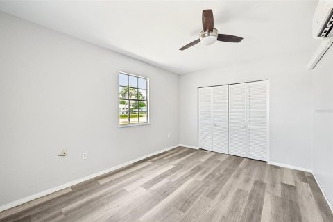 House in Venice, Florida 3 bedrooms, 102.01 sq.m. № 1685295 - photo 15