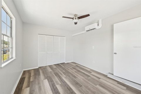 House in Venice, Florida 3 bedrooms, 102.01 sq.m. № 1685295 - photo 16