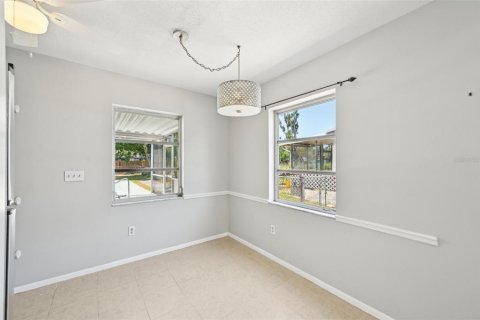 House in Venice, Florida 3 bedrooms, 102.01 sq.m. № 1685295 - photo 8