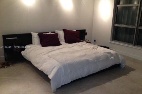 Condo in Aventura, Florida, 2 bedrooms  № 2001658 - photo 13