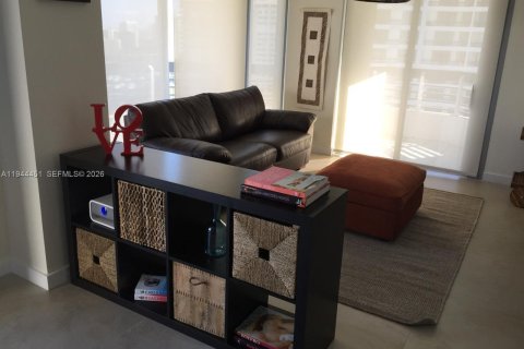 Condo in Aventura, Florida, 2 bedrooms  № 2001658 - photo 3