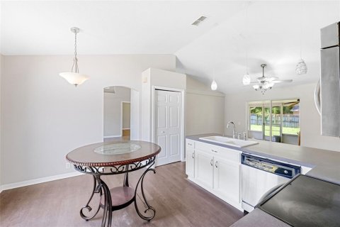 Villa ou maison à vendre à Spring Hill, Floride: 3 chambres, 143.26 m2 № 1870803 - photo 14