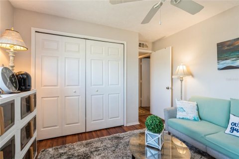 Copropriété à vendre à Cape Coral, Floride: 2 chambres, 83.24 m2 № 1679272 - photo 24