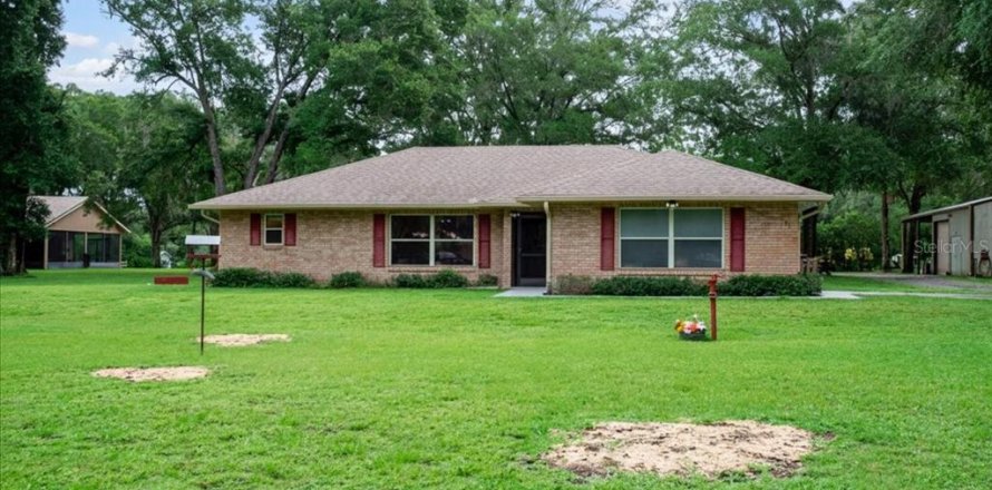 Casa en Lake Helen, Florida 4 dormitorios, 200.67 m2 № 2209305
