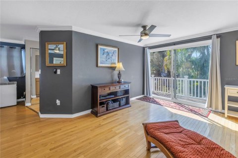 House in Saint Petersburg, Florida 3 bedrooms, 206.99 sq.m. № 1552865 - photo 28