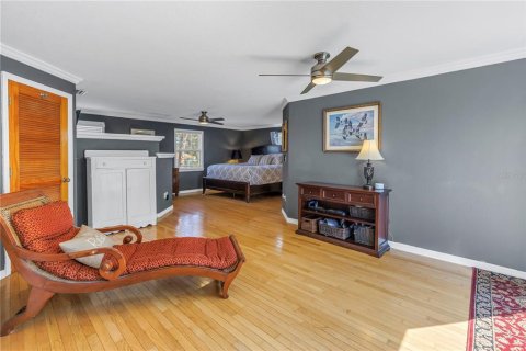 House in Saint Petersburg, Florida 3 bedrooms, 206.99 sq.m. № 1552865 - photo 26