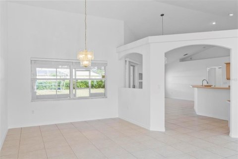 Casa en venta en Palm Coast, Florida, 3 dormitorios, 189.24 m2 № 1514596 - foto 11