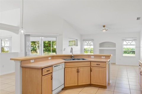 Casa en venta en Palm Coast, Florida, 3 dormitorios, 189.24 m2 № 1514596 - foto 17