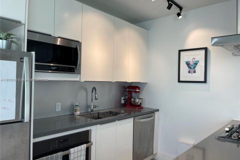 Copropriété à vendre à Miami Beach, Floride: 1 chambre, 42.74 m2 № 1749006 - photo 12