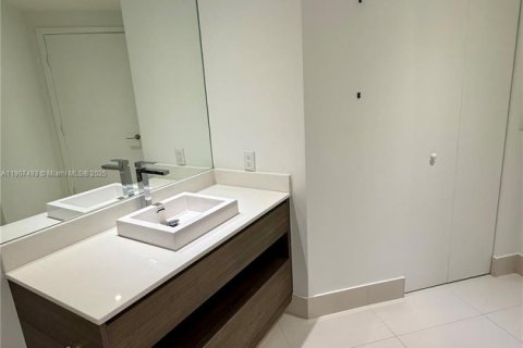 Copropriété à louer à Miami, Floride: 2 chambres, 108.23 m2 № 1964132 - photo 13