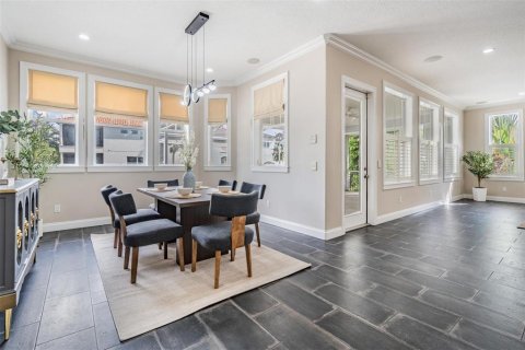 Casa en venta en Tampa, Florida, 5 dormitorios, 390.56 m2 № 1803761 - foto 14